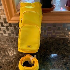 LUG BRIGHT YELLOW HUGGIE “W” - NWOT